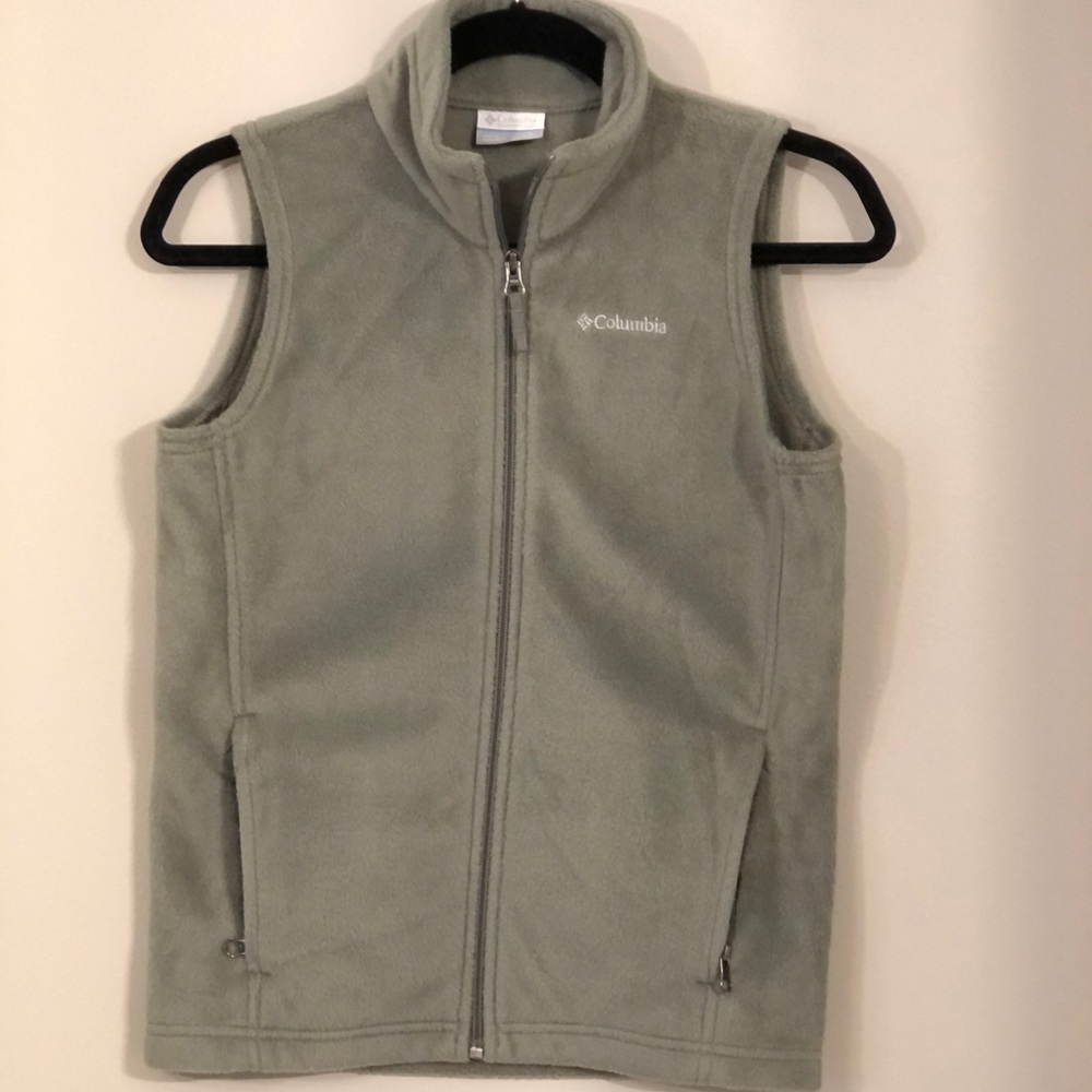 Green Columbia vest - Boys Medium